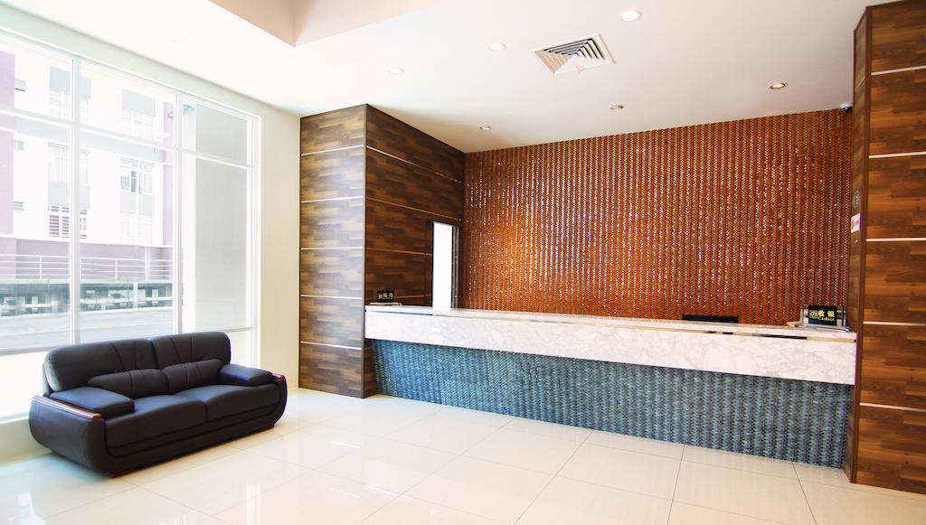 Putatan Platinum Hotel Kota Kinabalu Bagian luar foto