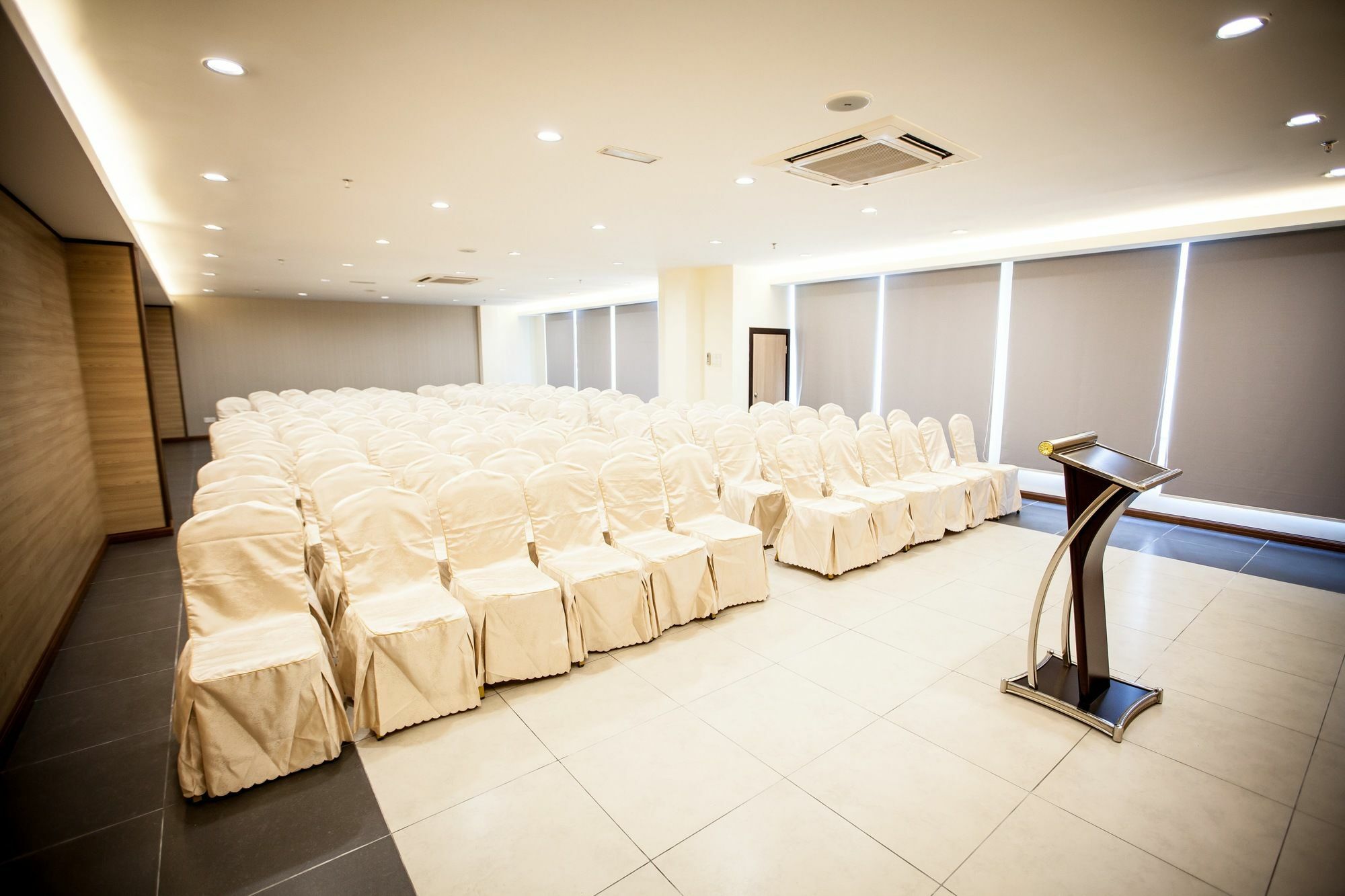 Putatan Platinum Hotel Kota Kinabalu Bagian luar foto