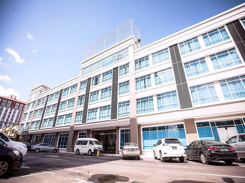 Putatan Platinum Hotel Kota Kinabalu Bagian luar foto