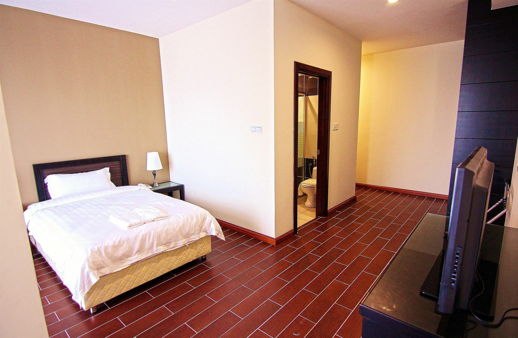 Putatan Platinum Hotel Kota Kinabalu Bagian luar foto