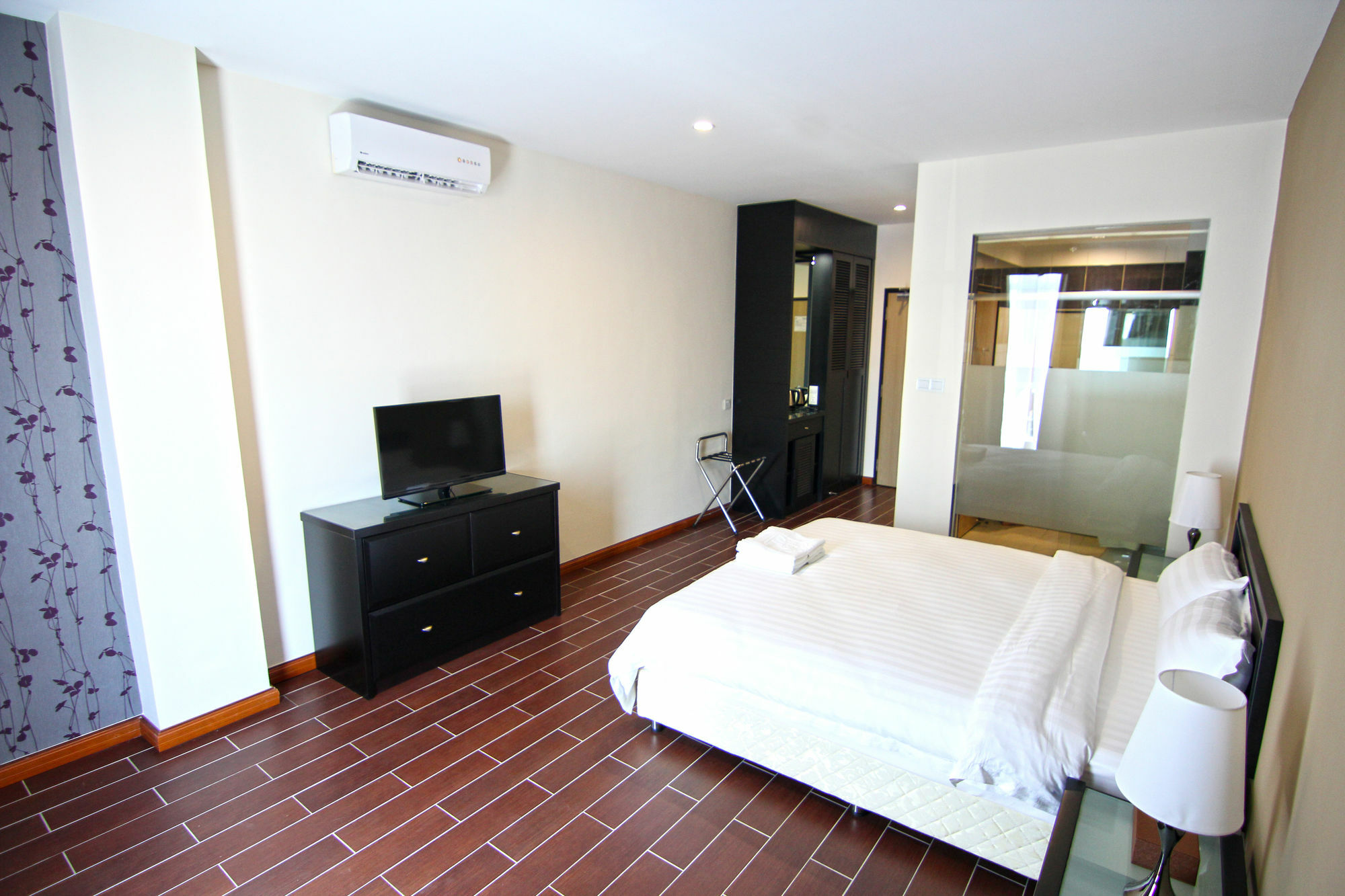 Putatan Platinum Hotel Kota Kinabalu Bagian luar foto